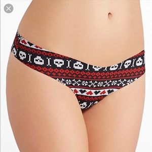 Commando Nordic Skull Red Seamless Thong Hearts
